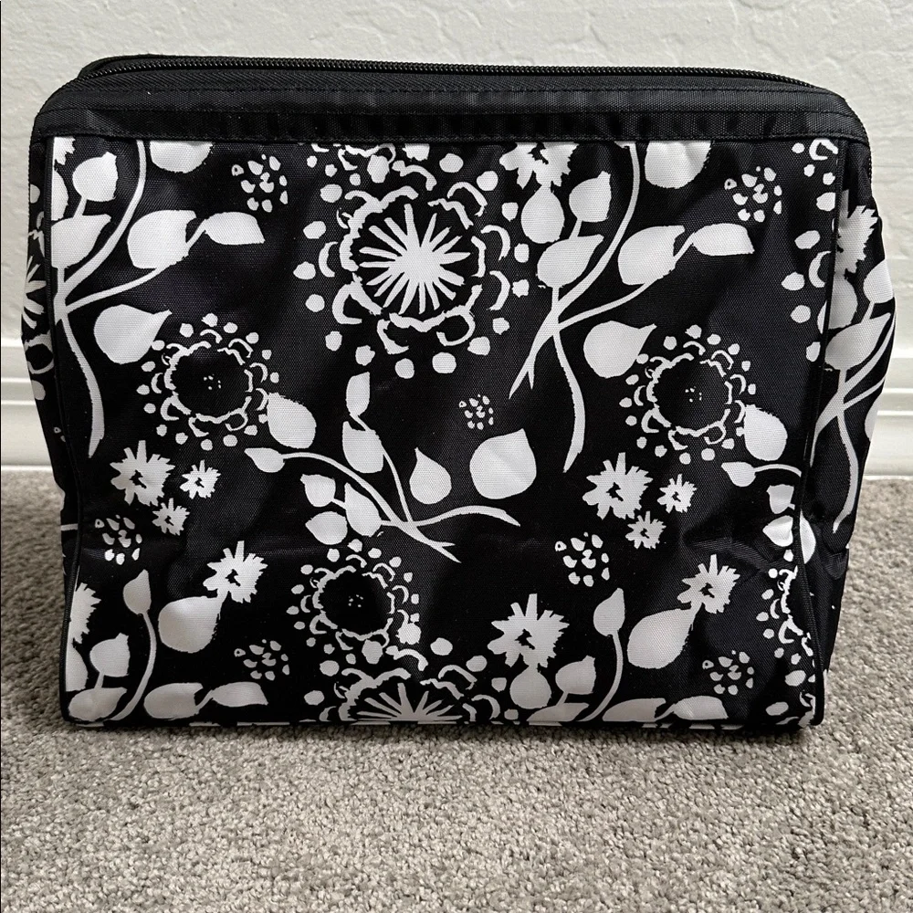 Thirty-one black and white print large cosmetic tote